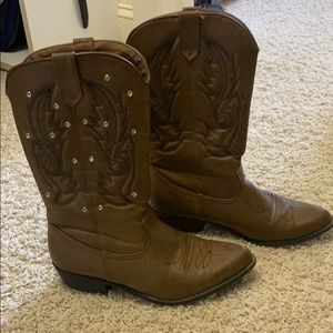 Rhinestone cowgirl boots